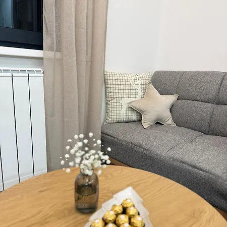 Apartman Square