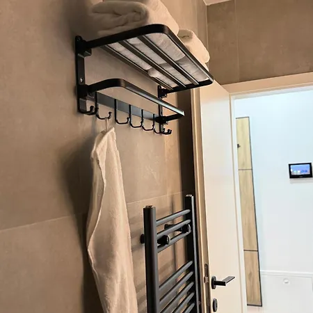 Square Apartman *