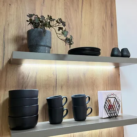 Apartment Square *