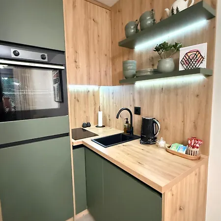 Square Apartment
