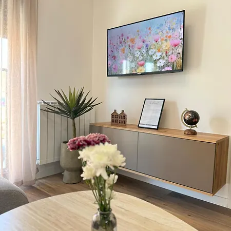 Apartment Square