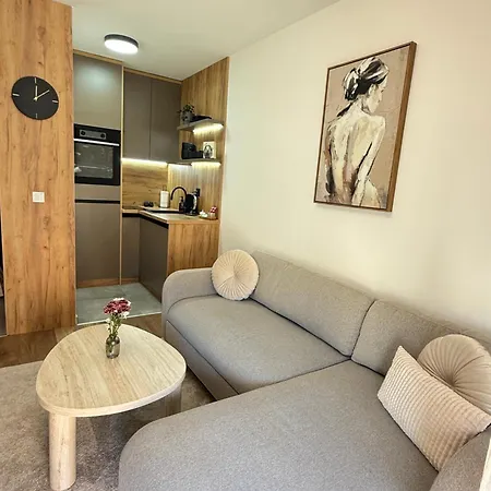 Apartment Square