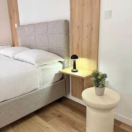 Apartman Square